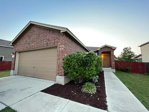 141 Cushman Dr Photo 1