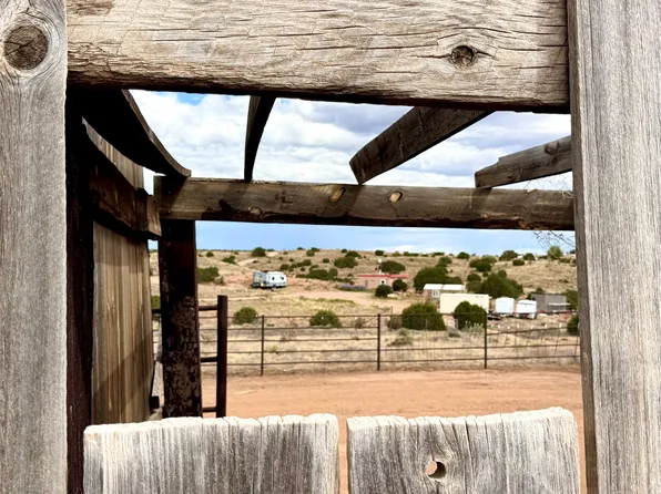 12 E Pine Ext, Santa Fe, NM 87508