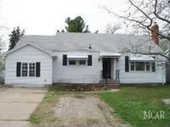 15449 Eastwood Dr, Monroe, MI 48161