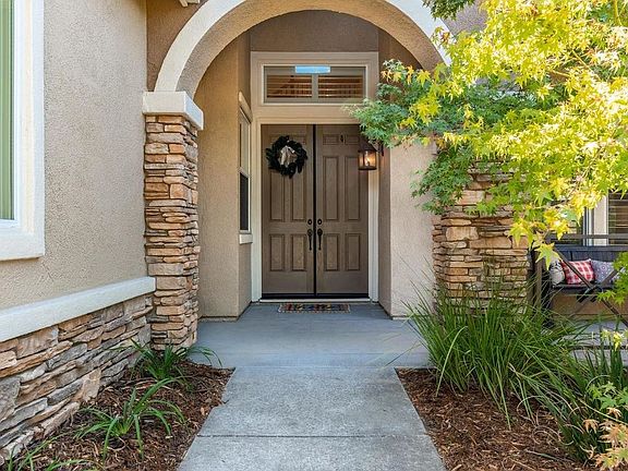 2nd image of 212 Molinetto Ct