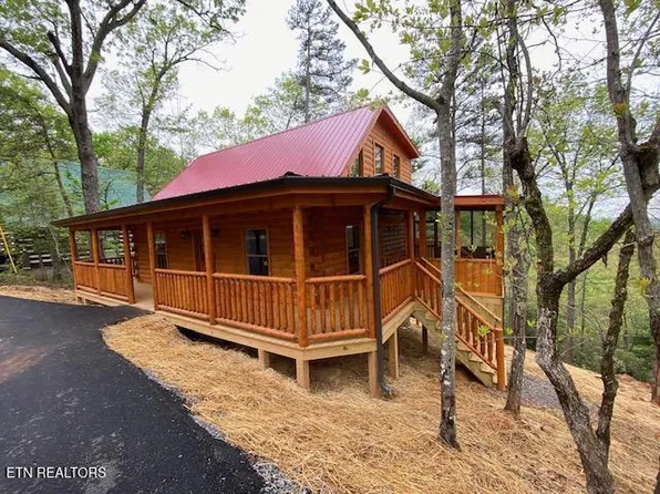 1915 Buckeye View Way, Sevierville, TN 37876