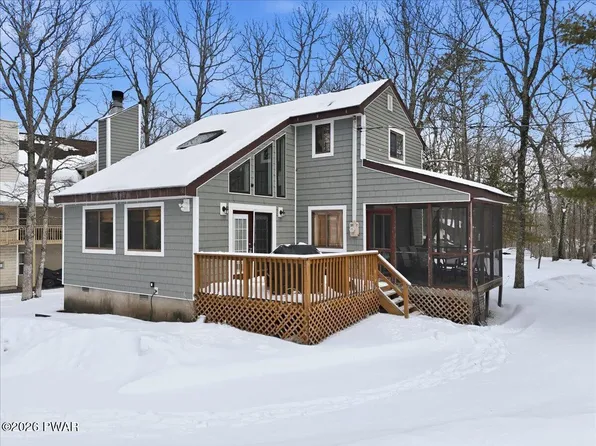 215 Tanager Rd, Lackawaxen, PA 18435