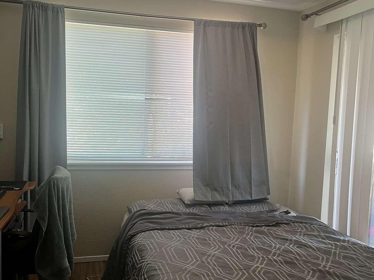 3 bed, 1250 sqft, $1,995 — Photo 4
