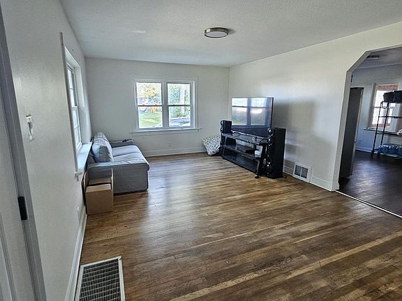 4th image of 5814 Stellhorn Rd