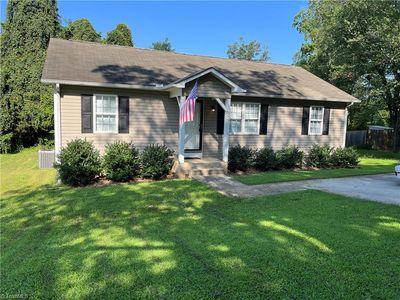 556 Mission Rd, Winston Salem, NC, 27103