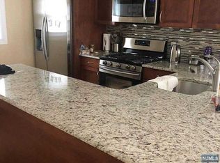 734 County Ave, Secaucus, NJ 07094