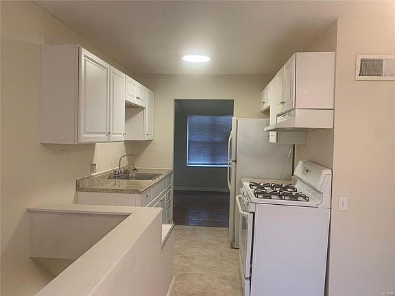 5th image of 10749 Hallwood Dr