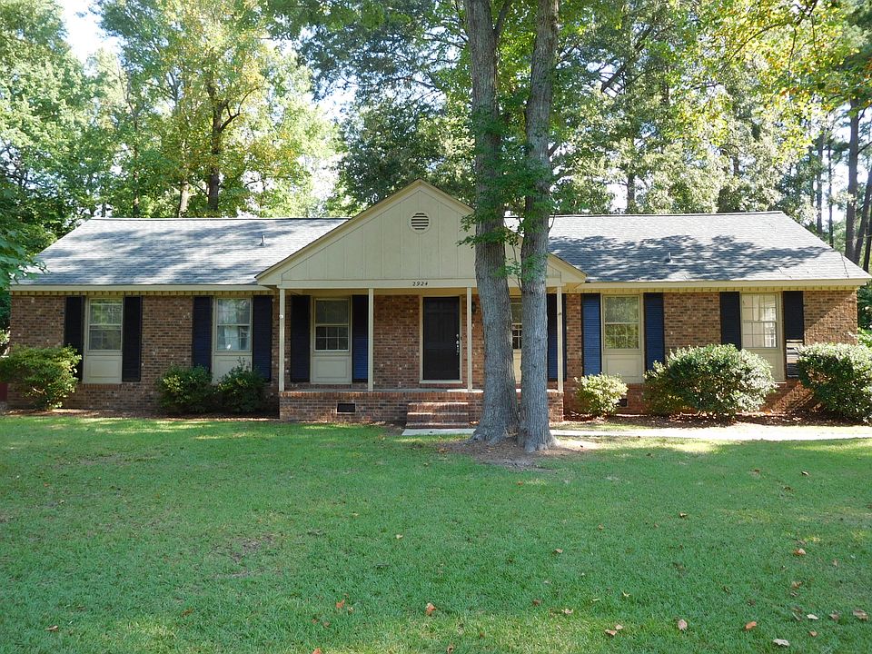 1st image of 2924 Berkley Dr