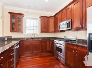 3156 N Paulina St #2, Chicago, IL 60657