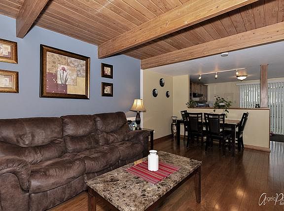 5th image of 510 Meadow Hill Ln