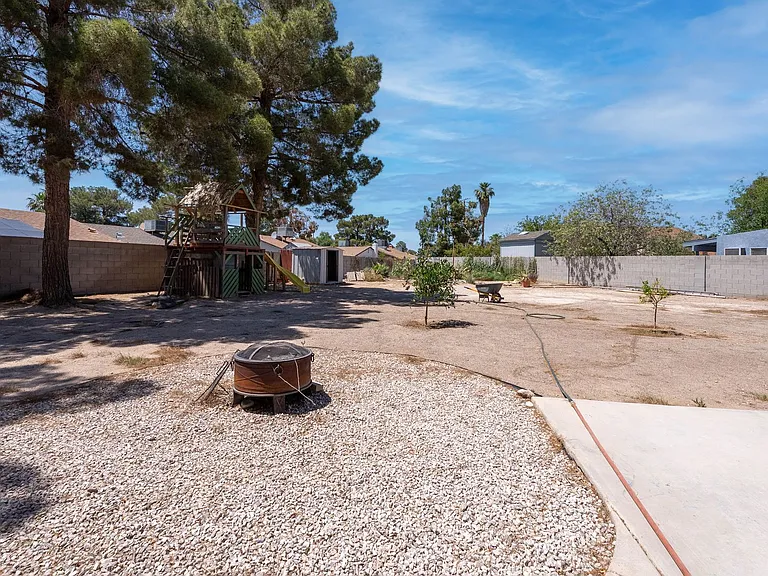 5519 Myron Cir — Photo 48