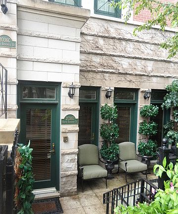 2nd image of 2036 N Sedgwick St #Dd