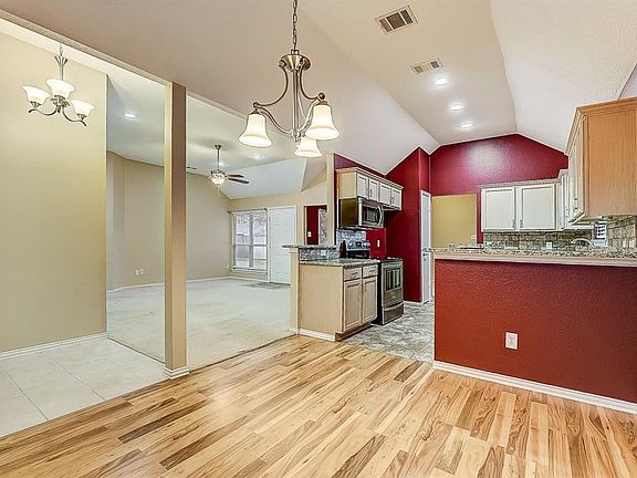 5th image of 507 N Kreymer Ln