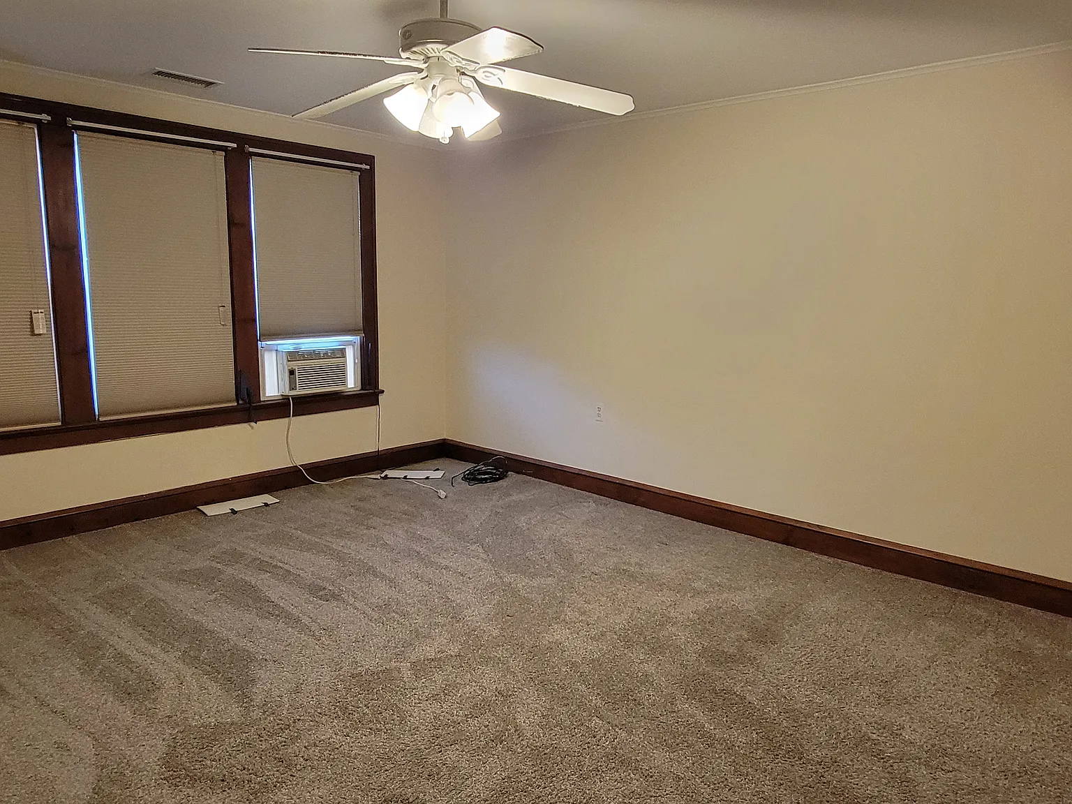 1 bed, 825 sqft, $1,250 — Photo 3