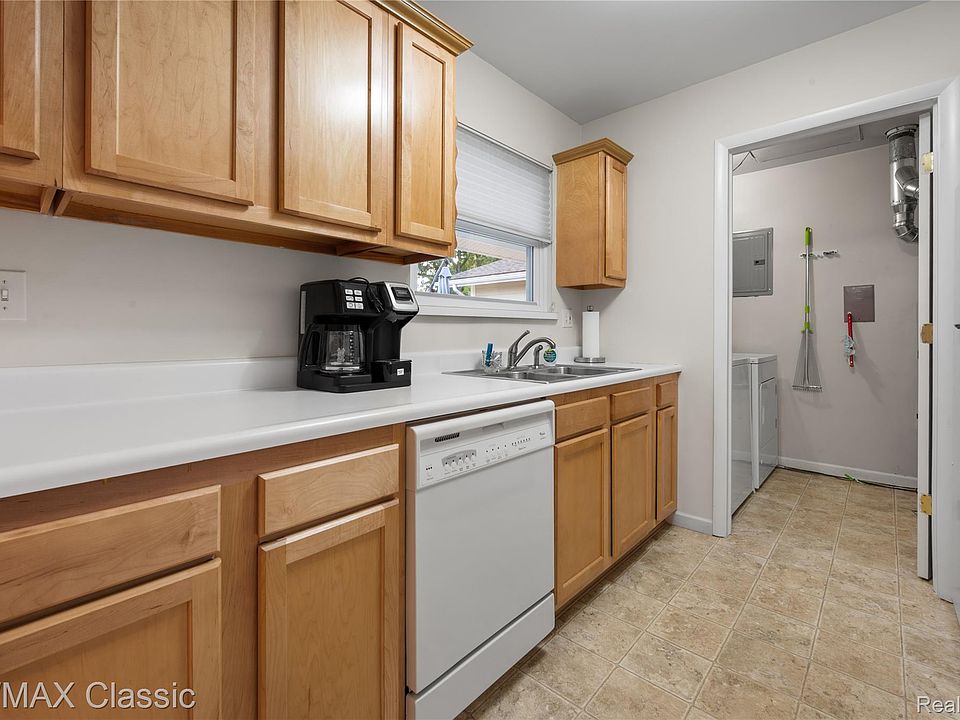 39727 Village Wood Ln, photo 8