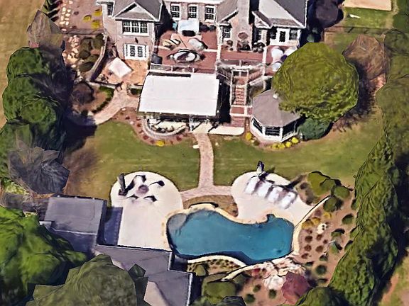 5th image of 210 Annelise Park Dr