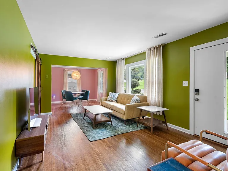 3363 Mimosa Dr — Photo 8