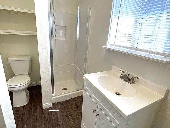 5th image of 252-260 W 11th St #258