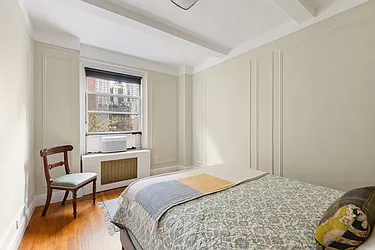 Rented by Coldwell Banker Warburg