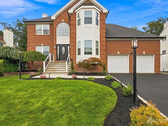4th image of 39 Violet Cir