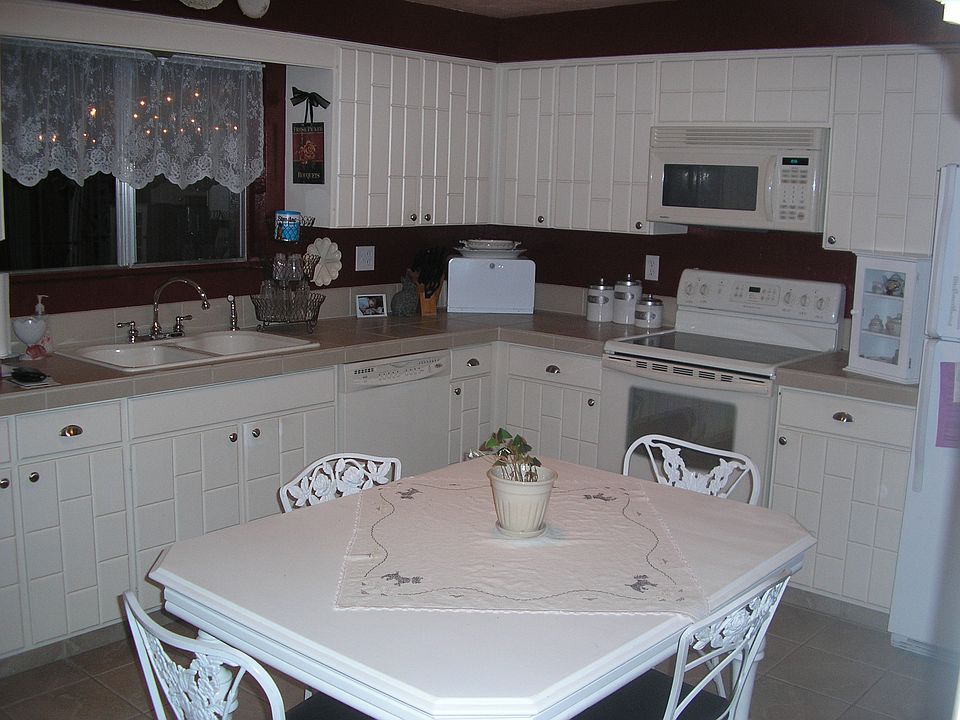 2nd image of 3174 N Vista Del Forte Dr