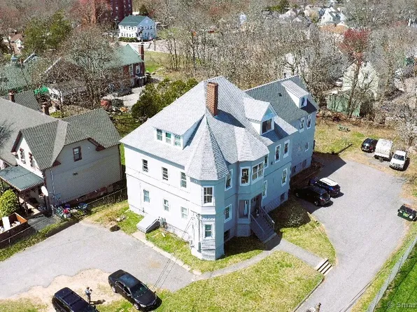 171 Garfield Avenue, New London, CT 06320