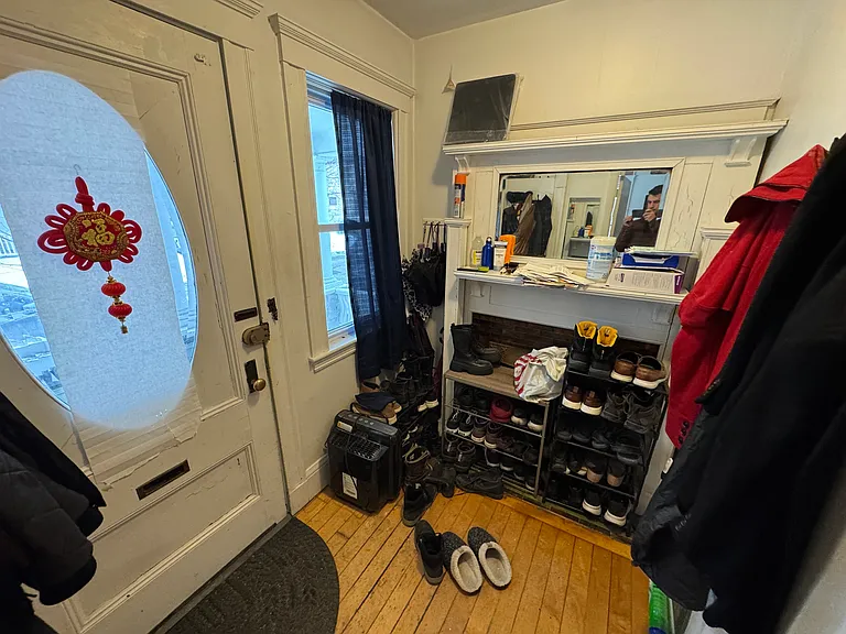 9 Burnham St #1 — Photo 11