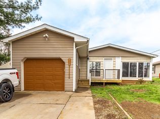310 Indian Trl, Columbiaville, MI 48421
