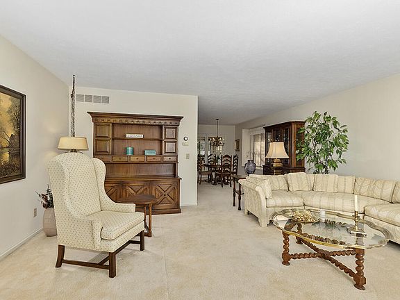 5th image of 480 Cherry Ln