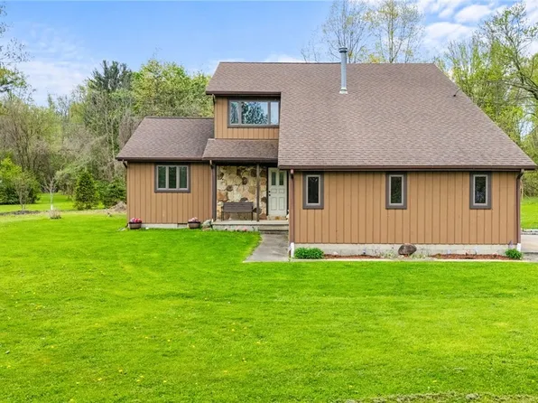 1210 Riverside Dr, Painesville, OH 44077