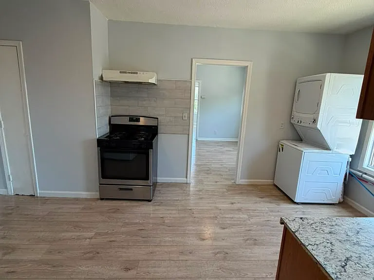 11 Hollywood St #3L — Photo 14