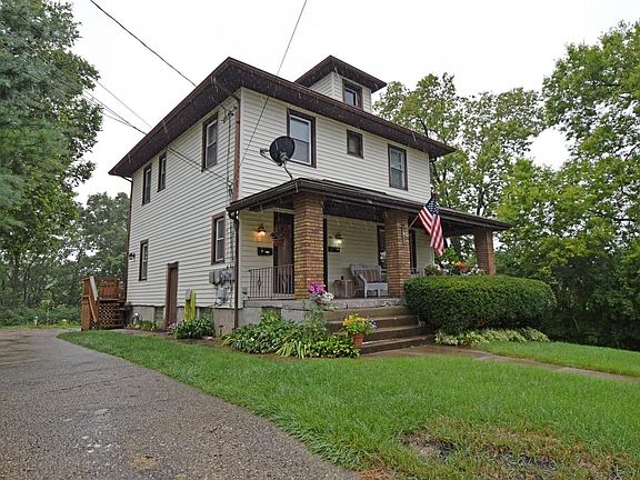 3rd image of 4021 Andrews Ave