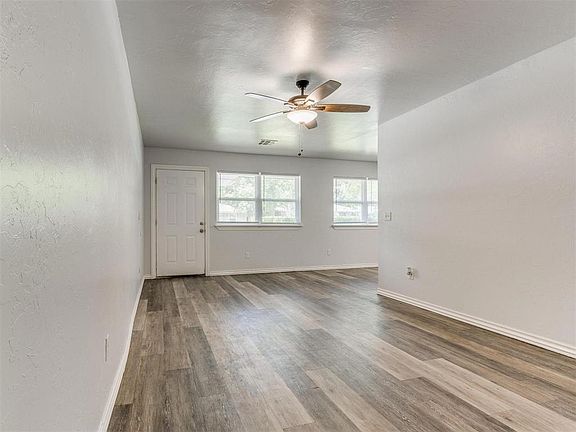 4th image of 1528 Avondale Dr