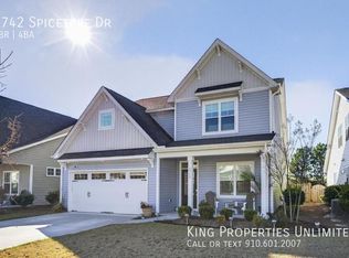 3742 Spicetree Dr, Wilmington, NC 28412