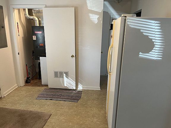 4th image of 1141 N 450 W