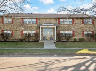 850 W Alkaline Springs Rd #8, Vandalia, OH 45377