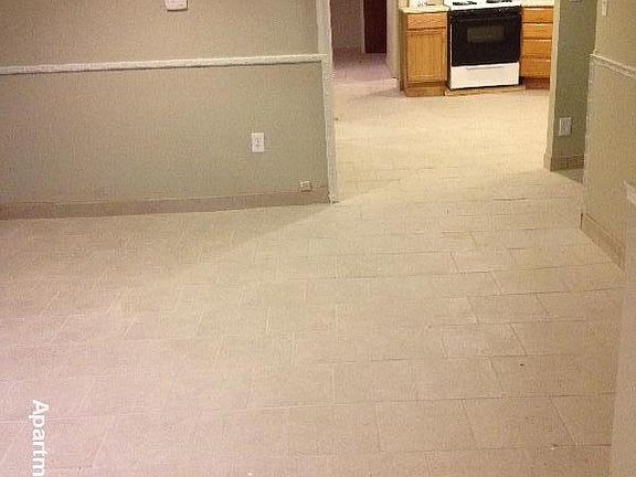 4th image of 4852 N Rockwell St