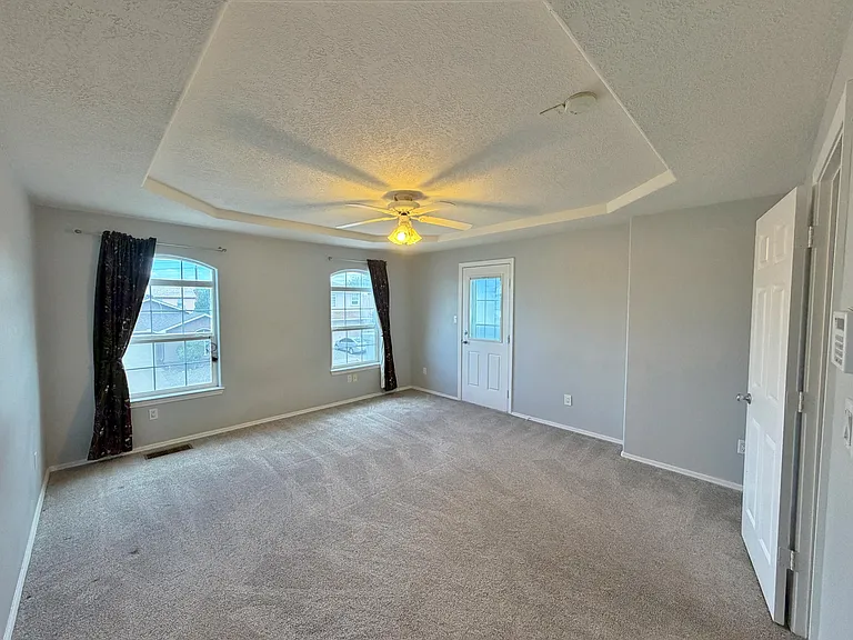 7300 Tricia Rd NE — Photo 41