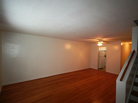 2nd image of 2000-2018 Jersey Ave #2016