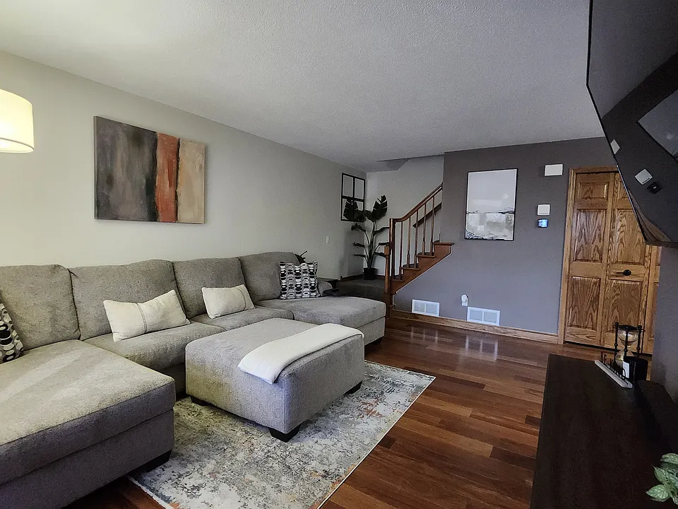 4261 Parkview Ct