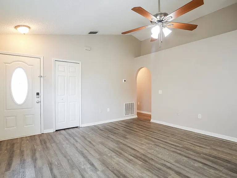 3640 Alec Dr — Photo 4