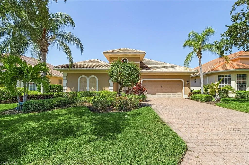 3 bed, 3.0 bath, 1945 sqft, $8,000 — Photo 1