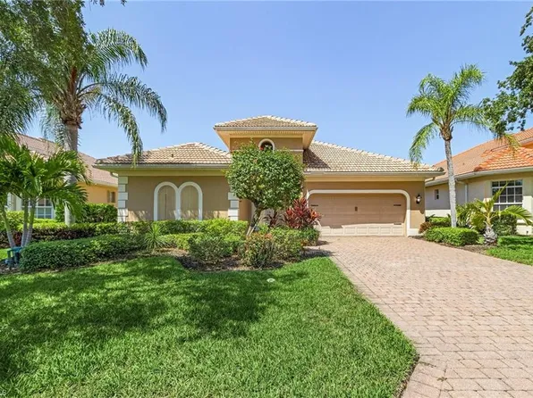 6753 Bent Grass Dr, Naples, FL 34113
