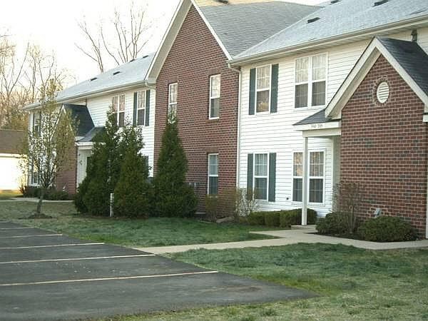 1st image of 427 Watersway Ln