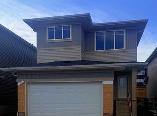 432 N Rivercrest Rd, Cochrane, AB T4C3C6