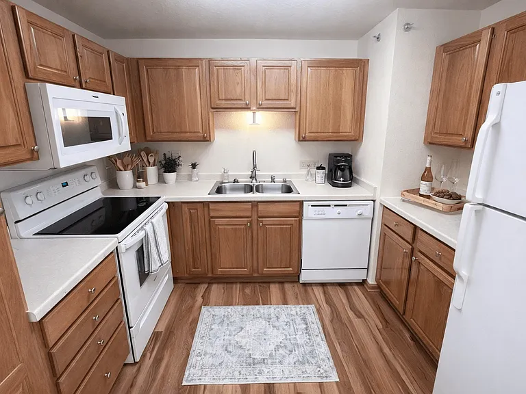 Highlands at Wildwood Lake Apartments 55+ — Photo 37