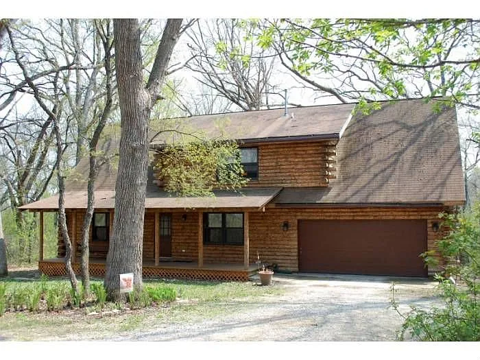 35421 Janesville Rd photo 1