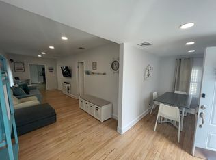 10 George St, East Haven, CT 06512