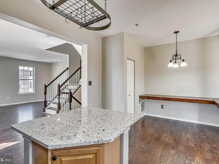 214 Tilden Way — Photo 8