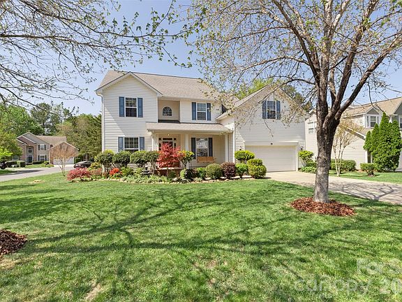 2nd image of 14926 Bridle Trace Ln